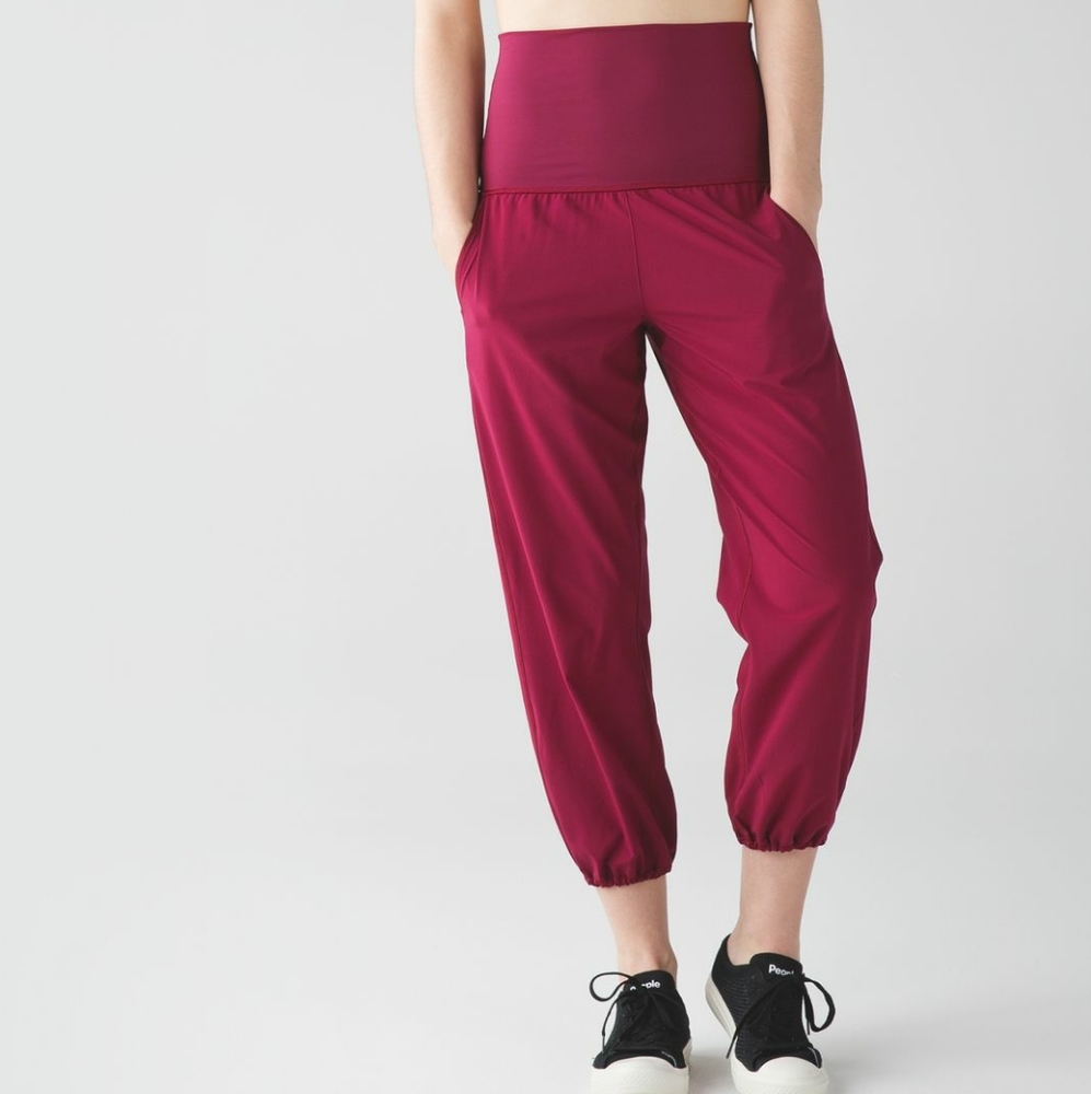Lululemon crops